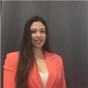 Professor de ingles bilingüe (Frances/Ingles) con certification de TEFL y 5 años de experiencia en clases personalizadas.